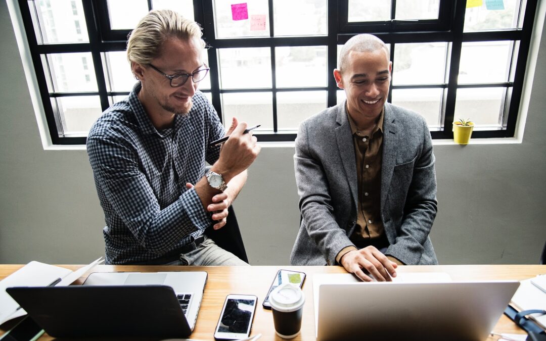 brainstorming-business-coffee-1076809